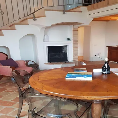 Manor In Marche With Pool Near Adriatic 摩萨诺