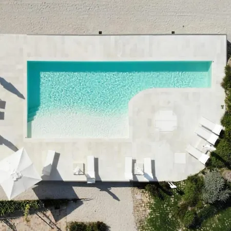 Loft In A Beautiful With Swimming Pool Villa